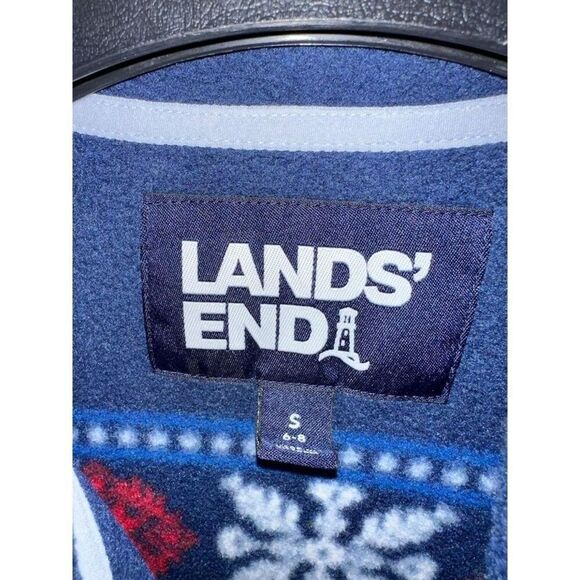 Women's Lands' End Heritage Quarter-Snap Fleece Pullover
Size small
Retail $60 - Picture 6 of 7